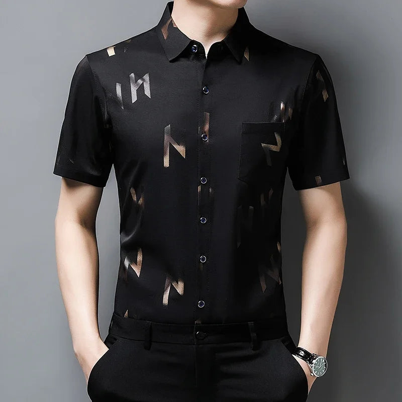 New Men's Business Casual Short Sleeved Shirt No Iron and Wrinkle Resistant Top