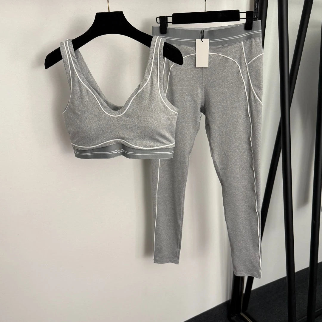 2026 Women's Summer Yoga Exercise Tank Top and Fitness Pants Comfortable Breathable Two Piece Set