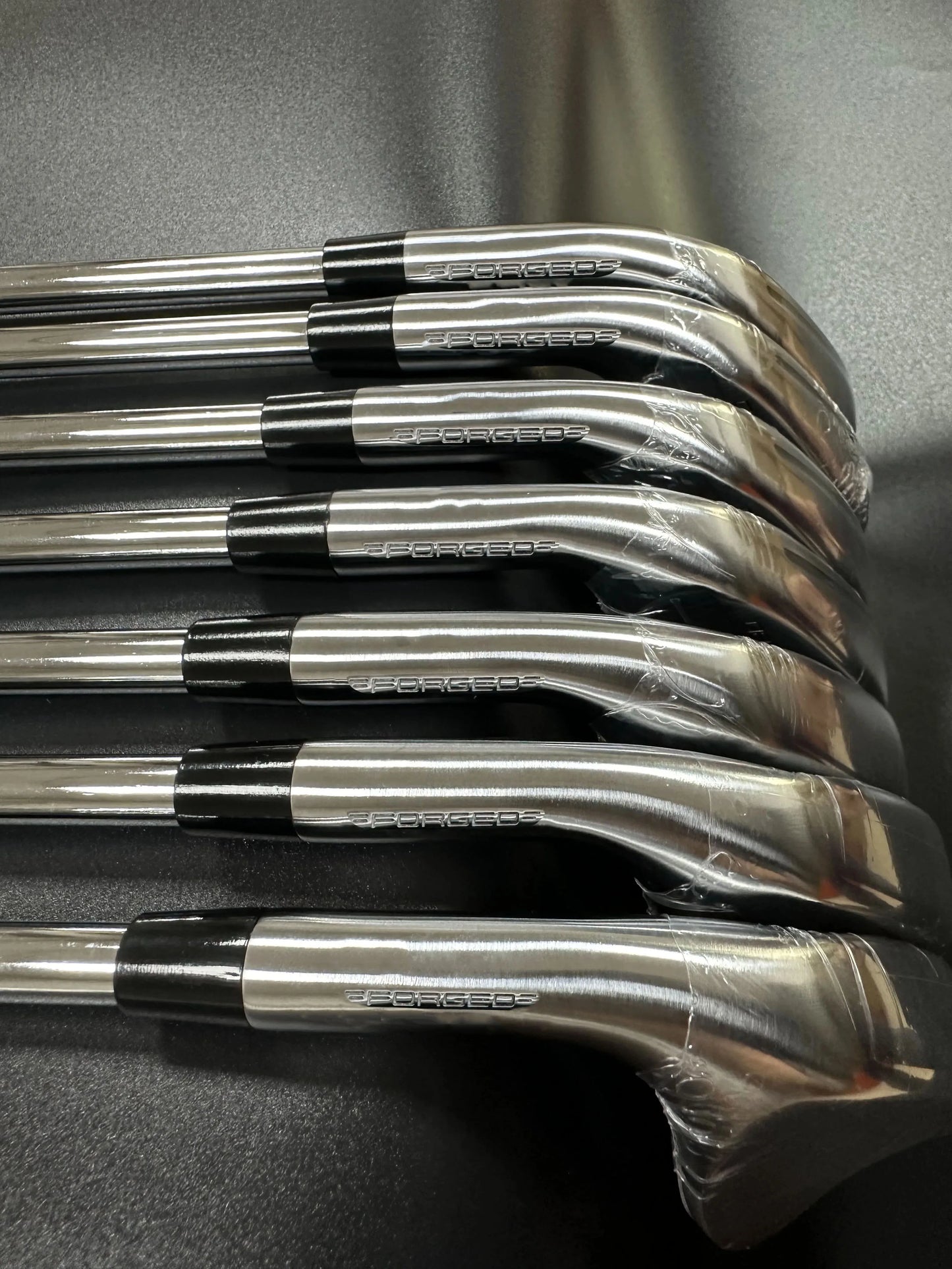 2024 New Brand Silver Left Golf Irons Set P 790 456789p with Shaft and Grip P790 Golf Club Iron set Head Cover Free Shipping