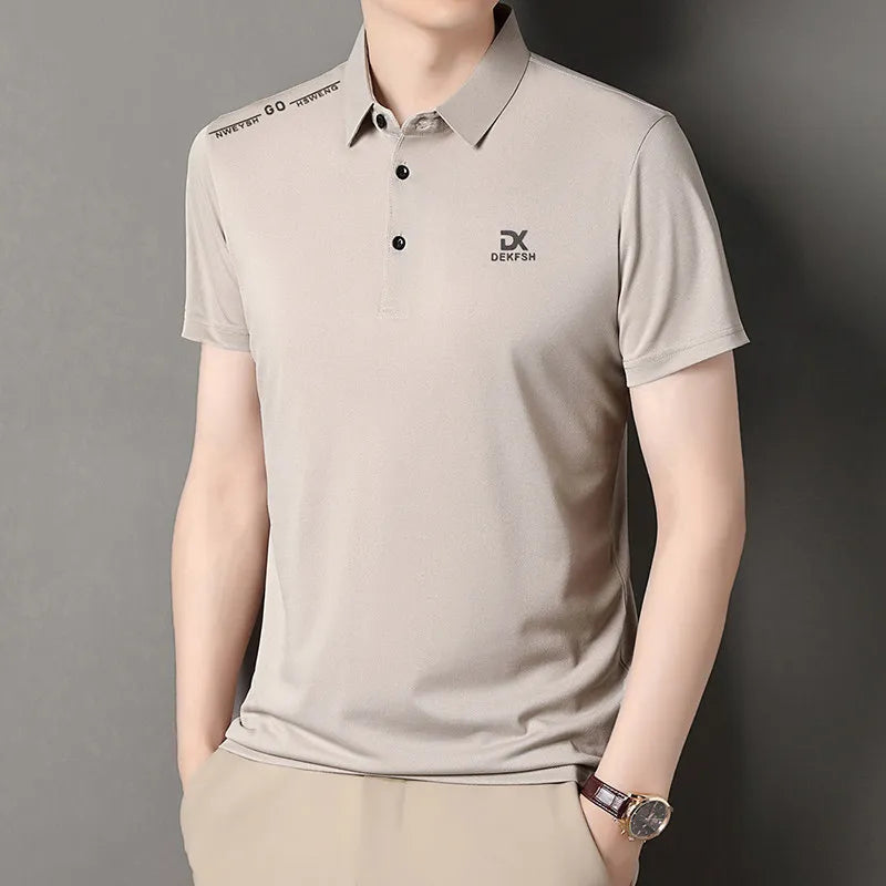 New Men's Business Casual Short Sleeved Shirt with Badge Solid Color Polo Shirt Fashionable Breathable Comfortable Versatile Top