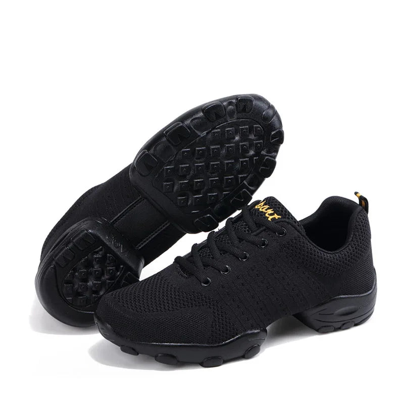 New Soft Sole Men Sports Shoes Anti-skid Square Dance Shoes Sneakers Net Jazz Shoes Fitness Team Performance Shoes