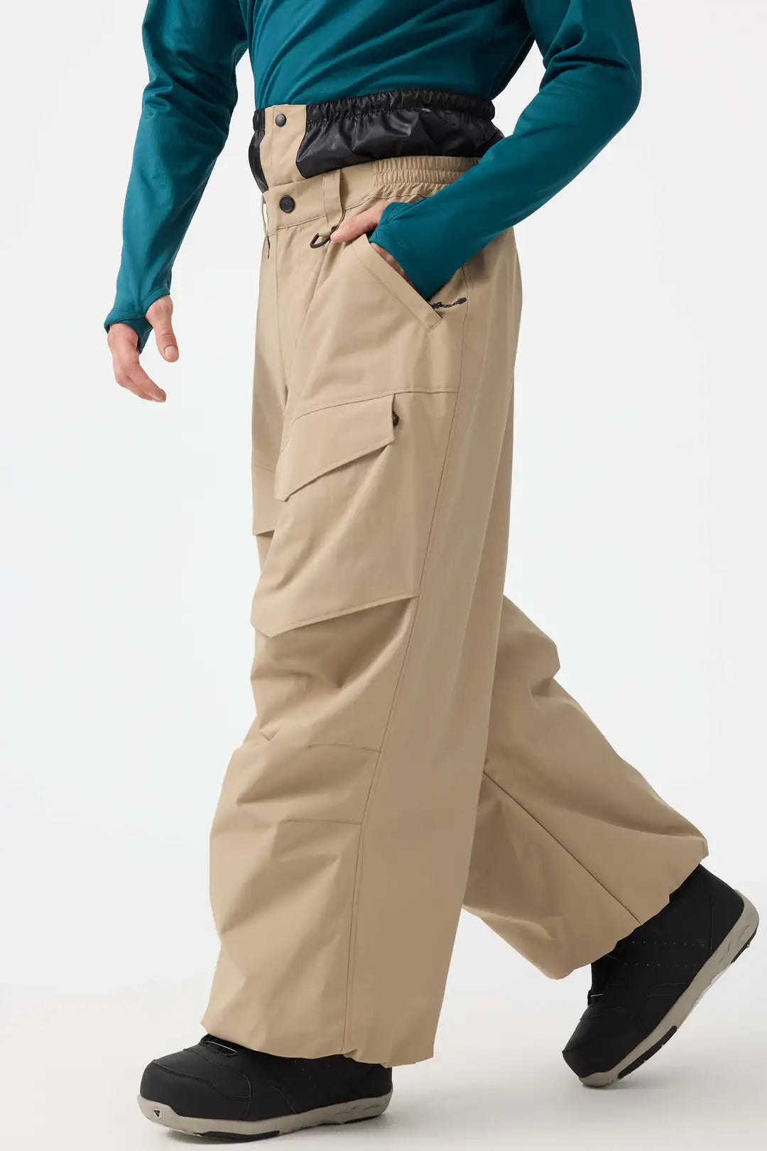 Men Baggy Wear-resistant Skiing Pants Women Insulated Loose Pockets Winter Trousers Outdoor Sports Waterproof Clothes 2025 Warm