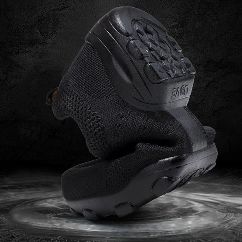 New Soft Sole Men Sports Shoes Anti-skid Square Dance Shoes Sneakers Net Jazz Shoes Fitness Team Performance Shoes