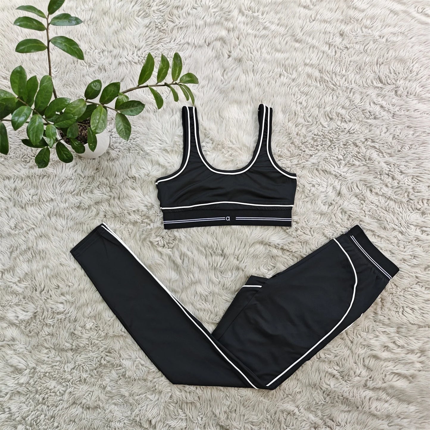 2025 New Women's Fashion Sports Sleeveless Tank Top, High Waist, Hip Lifting, and Belly Tight Pants Set