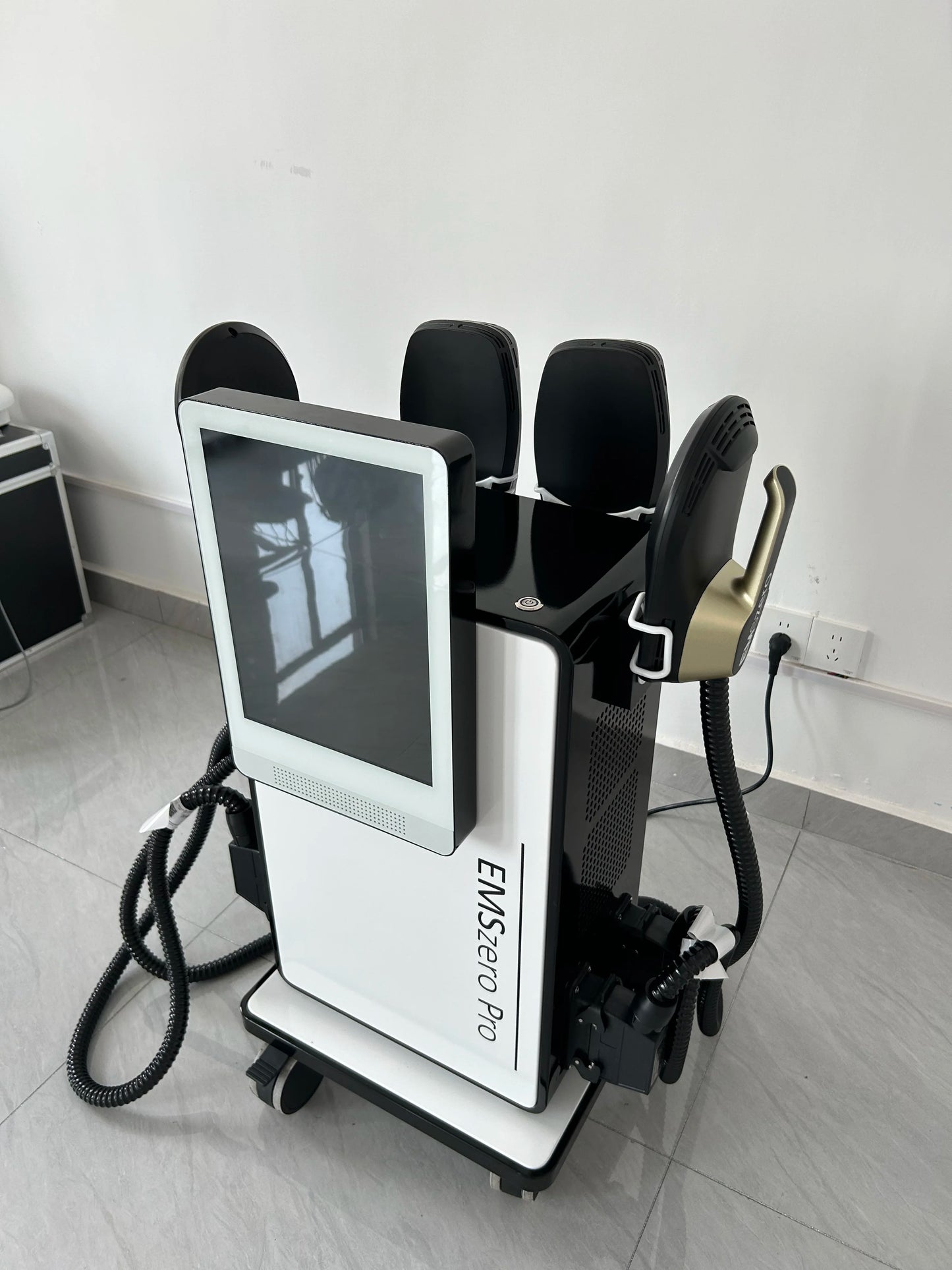 2025 New Weight Loss Nova Power 6500W 200HZ Fat Removal Body Shaping Muscle Stimulation Ems Body Shaping Machine EMSZERO