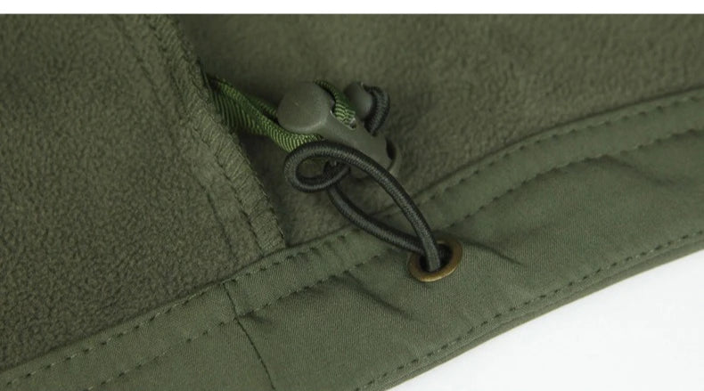 Skin Soft Shell Jacket Men's Winter Waterproof and Windproof Jacket Velvet Warm Cycling Mountaineering Ski Jacket Camouflage