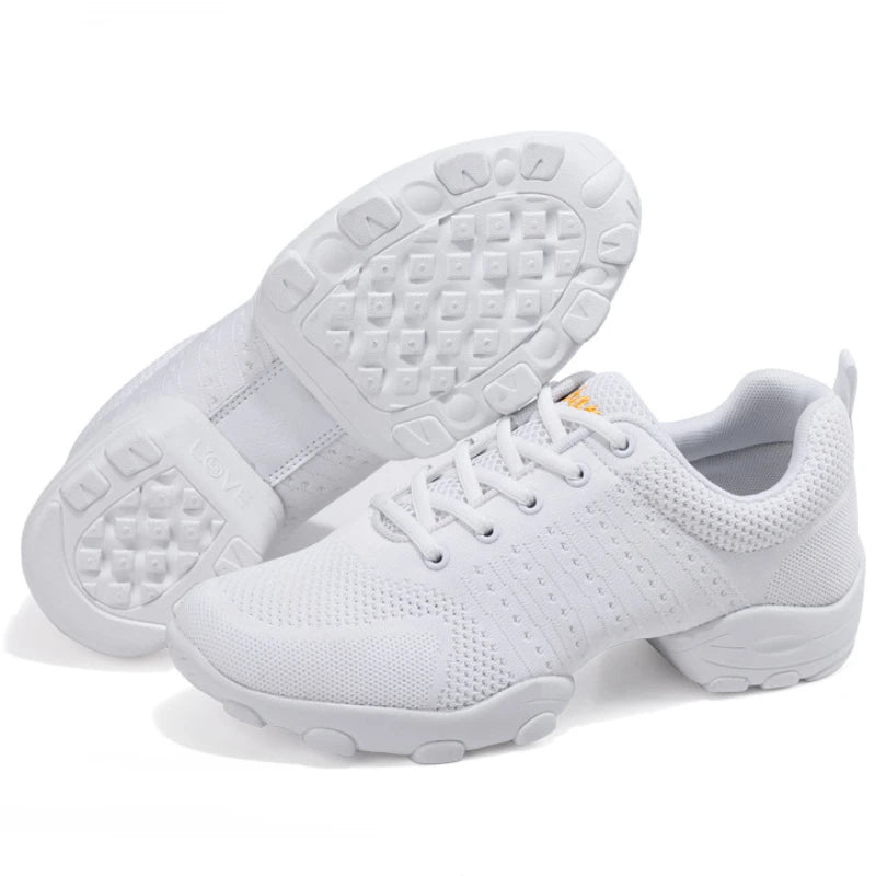 New Soft Sole Men Sports Shoes Anti-skid Square Dance Shoes Sneakers Net Jazz Shoes Fitness Team Performance Shoes