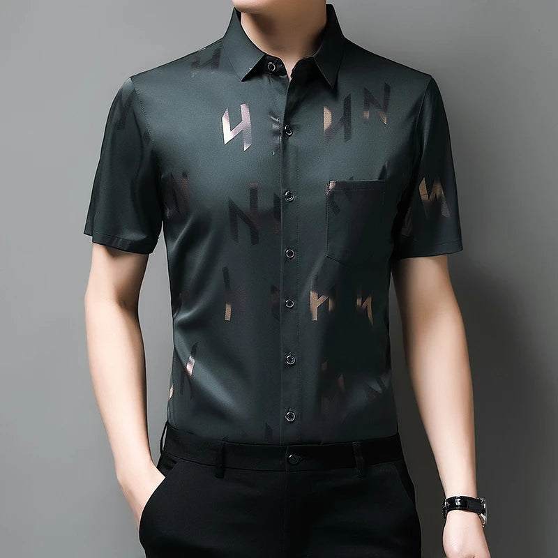 New Men's Business Casual Short Sleeved Shirt No Iron and Wrinkle Resistant Top