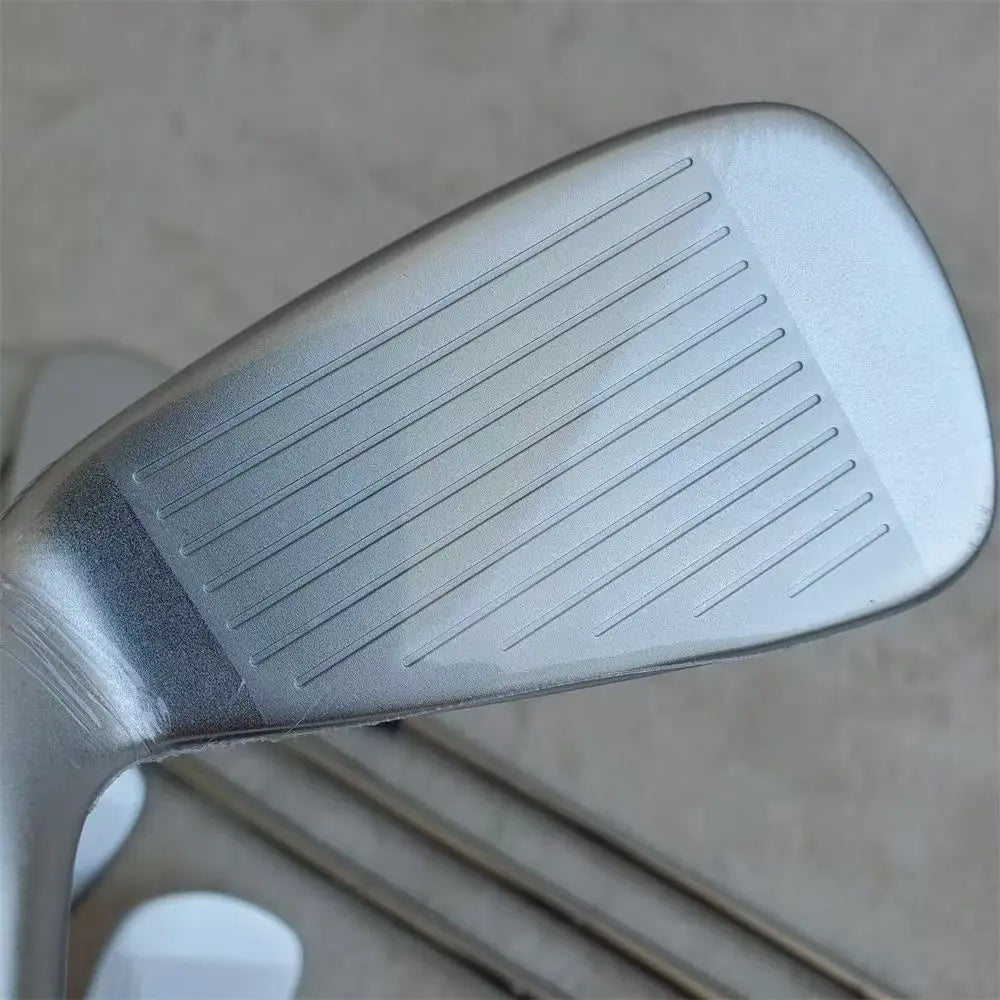 24 New Men's Golf Clubs silvery p790 Golf Irons fourth generation 7pcs 4-9P  Steel/Graphite Shaft