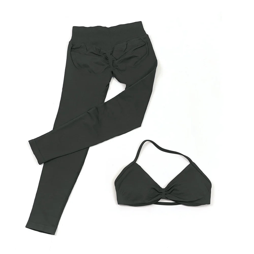 Seamless 2 Pieces Strappy Yoga Halter Bras Sets Scrunch Butt Sports Shorts Quick Dry Backless Gym Crop Tops with Pad Push Up Set
