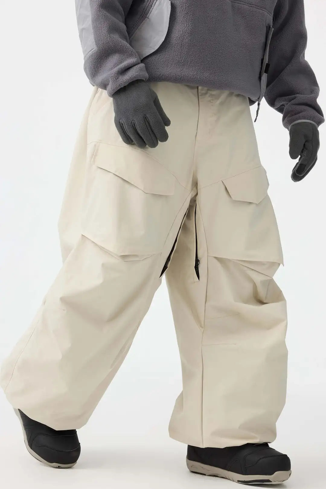 Men Baggy Wear-resistant Skiing Pants Women Insulated Loose Pockets Winter Trousers Outdoor Sports Waterproof Clothes 2025 Warm