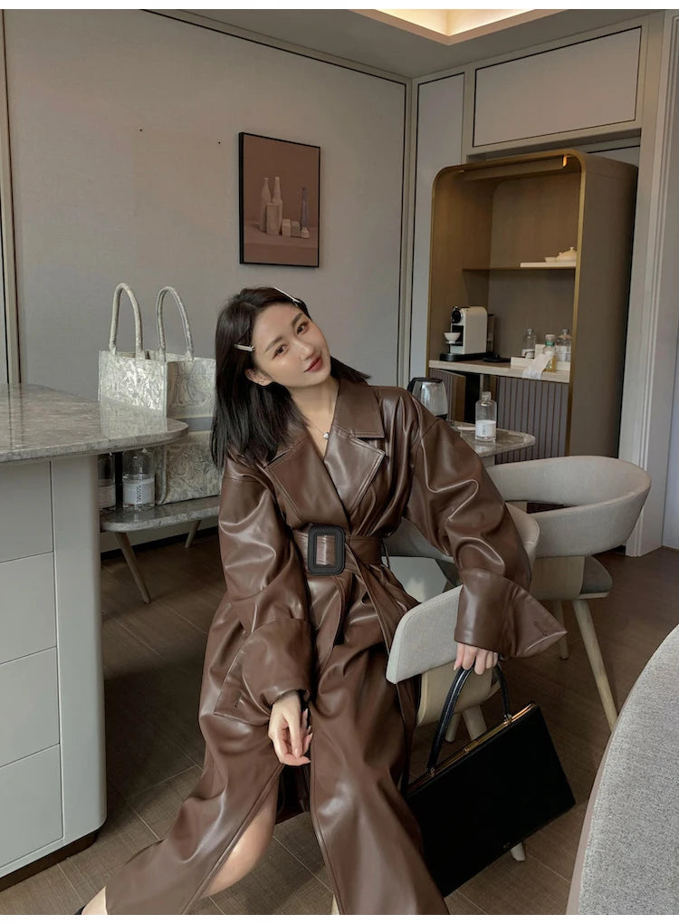Lautaro Long oversized pu leather trench coat for women long sleeve lapel loose fit Fall Stylish black women clothing streetwear