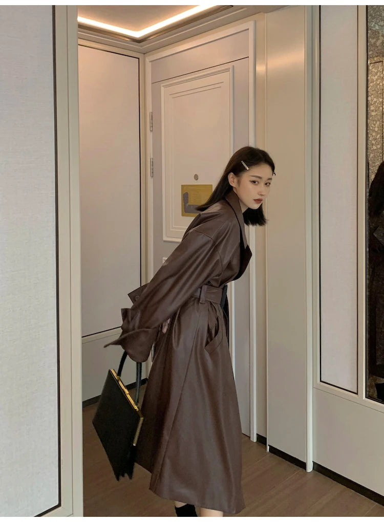 Lautaro Long oversized pu leather trench coat for women long sleeve lapel loose fit Fall Stylish black women clothing streetwear