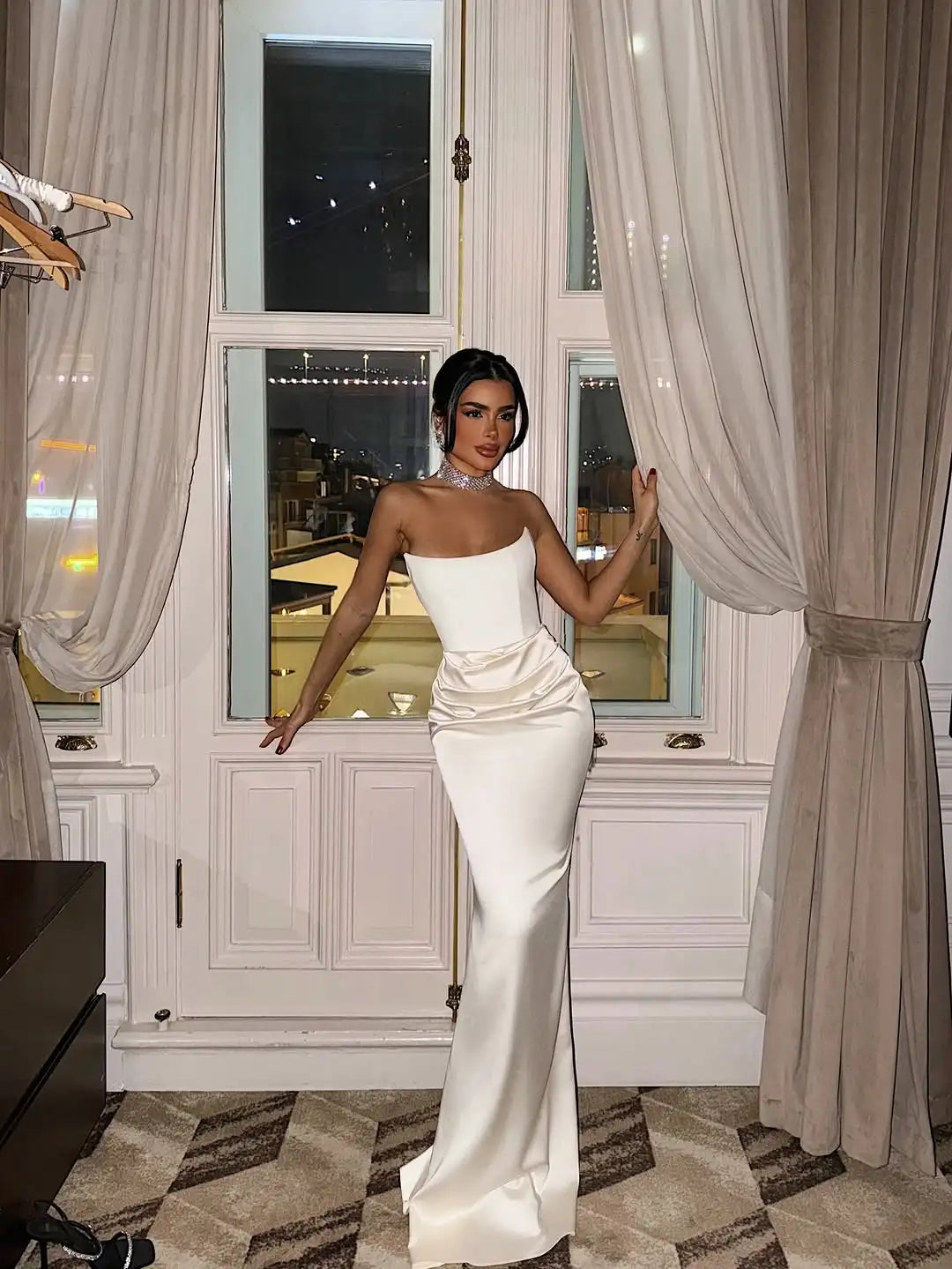 Solid White Strapless High Waist Maxi Dress Women Elegant Sleeveless Backless Pleated Satin Slim Dresses  Party Evening Gowns