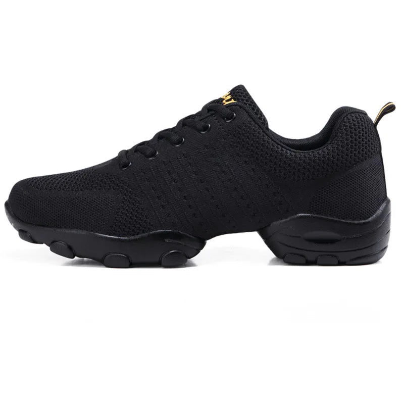 New Soft Sole Men Sports Shoes Anti-skid Square Dance Shoes Sneakers Net Jazz Shoes Fitness Team Performance Shoes