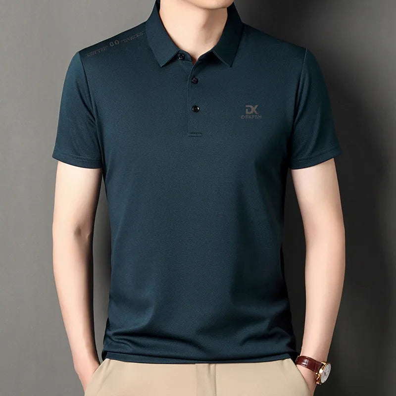 New Men's Business Casual Short Sleeved Shirt with Badge Solid Color Polo Shirt Fashionable Breathable Comfortable Versatile Top