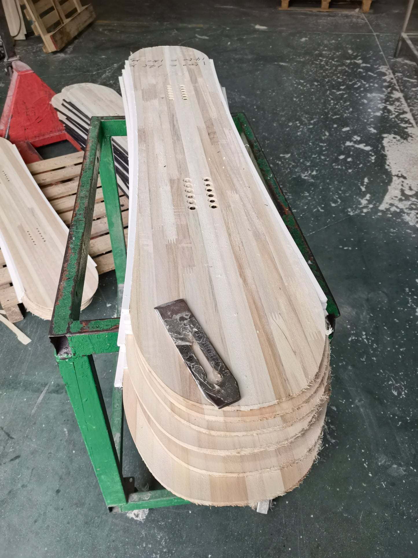 Manufacture Custom Multi-color Carbon Fiber Sandwich Snowboard Winter Sport