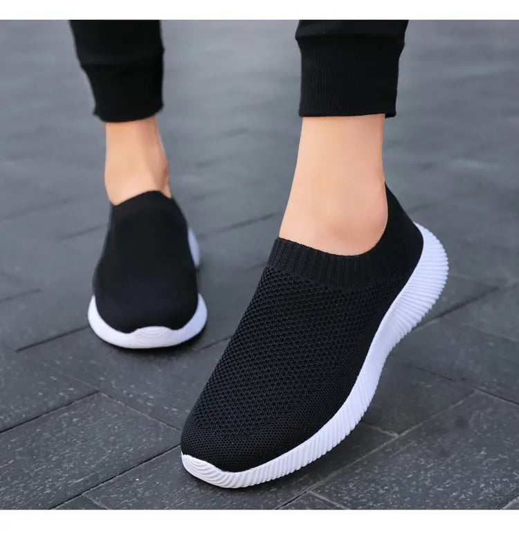 Breathable Dance Sneakers Woman Man Black Red Air Mesh Split-sole Square Dance Salsa Dancing Shoes Girls Ladies Sports Shoes