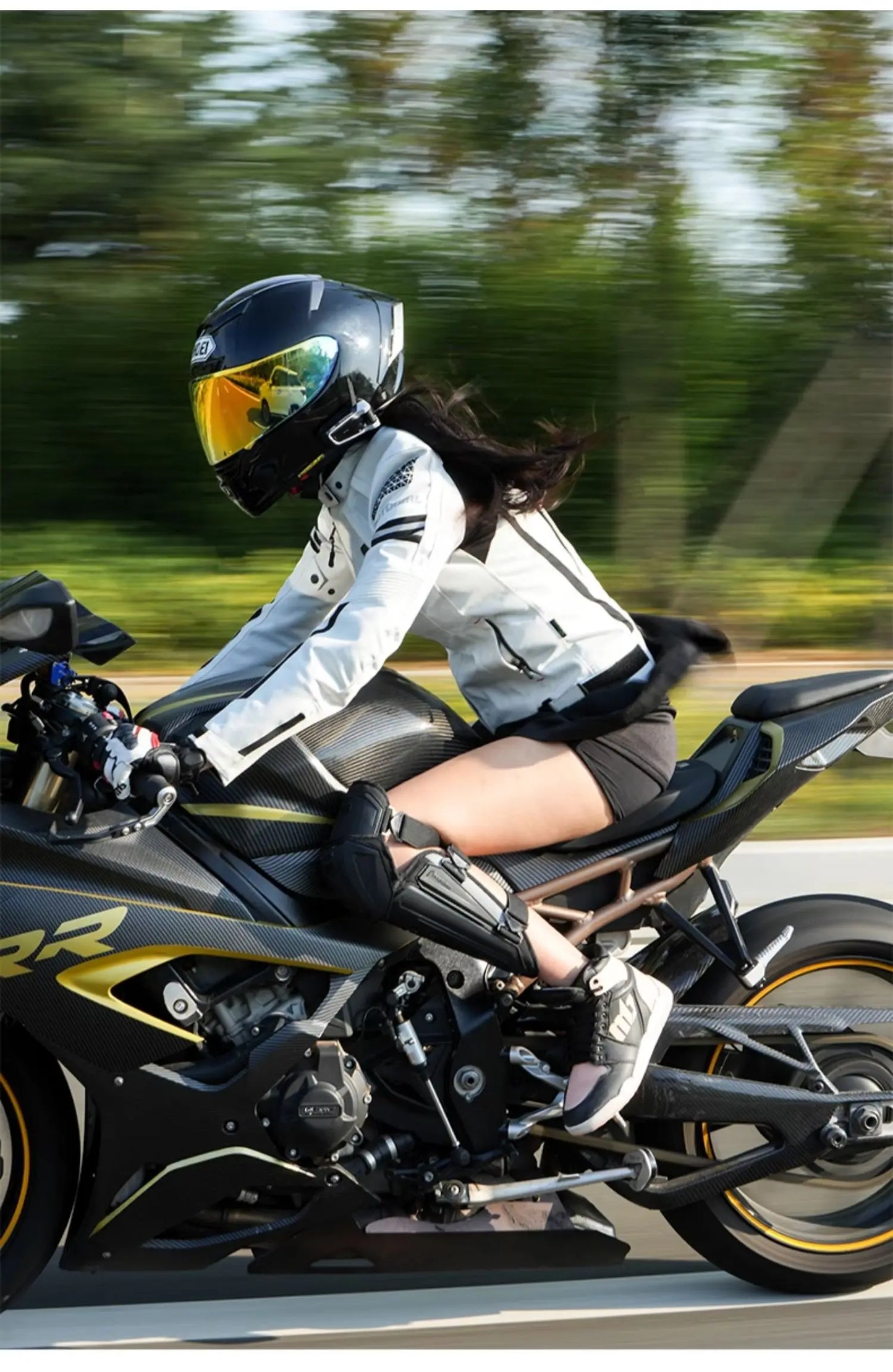 Women Motorcycle Jacket Four Seasons Breathable Lightweight Mesh Cycling Moto Jacket Protector Motocross Suit CE Protective