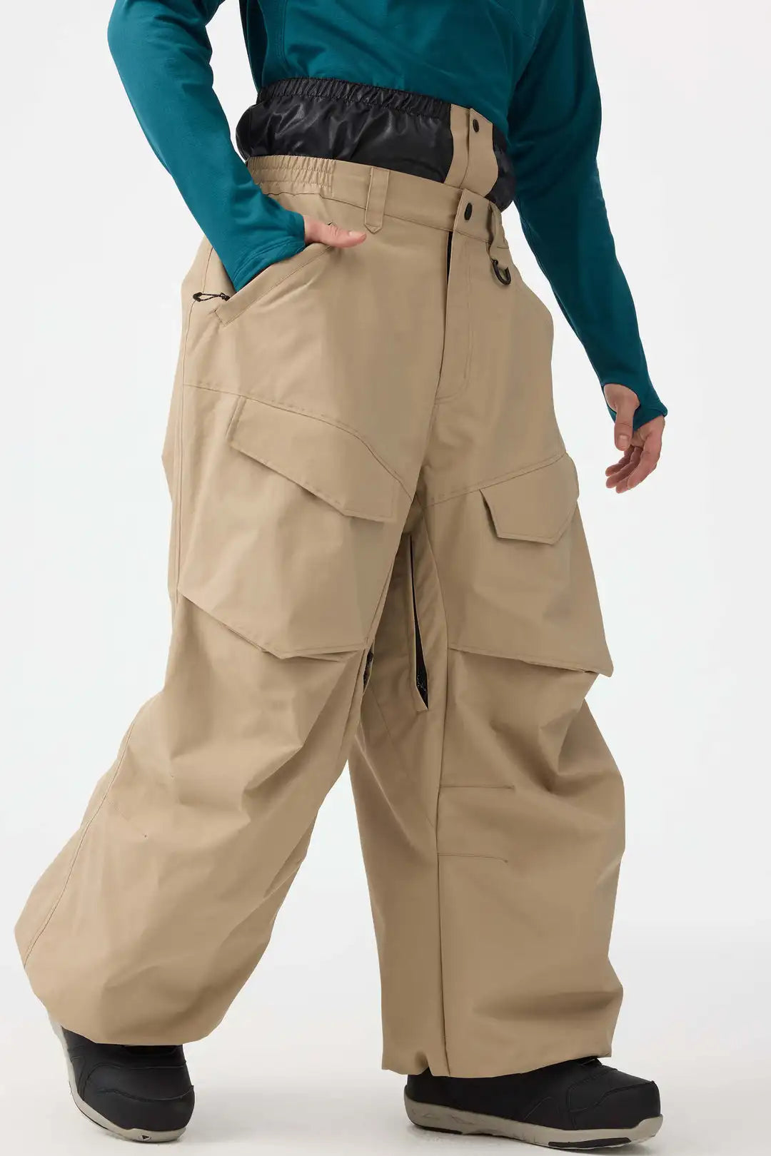 Men Baggy Wear-resistant Skiing Pants Women Insulated Loose Pockets Winter Trousers Outdoor Sports Waterproof Clothes 2025 Warm