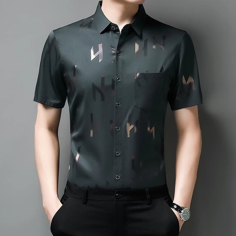 New Men's Business Casual Short Sleeved Shirt No Iron and Wrinkle Resistant Top