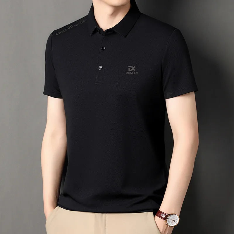 New Men's Business Casual Short Sleeved Shirt with Badge Solid Color Polo Shirt Fashionable Breathable Comfortable Versatile Top