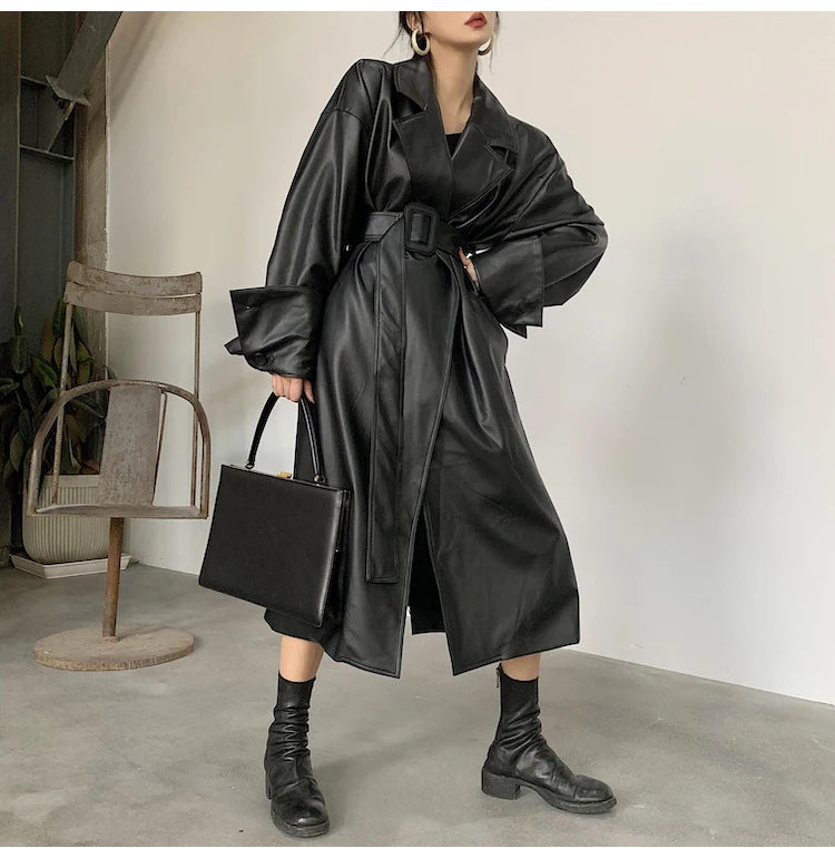 Lautaro Long oversized pu leather trench coat for women long sleeve lapel loose fit Fall Stylish black women clothing streetwear