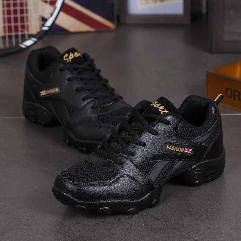 New Soft Sole Men Sports Anti-skid Square Dance Shoes Sneakers Net Jazz Shoe Fitness Team Performance Shoes
