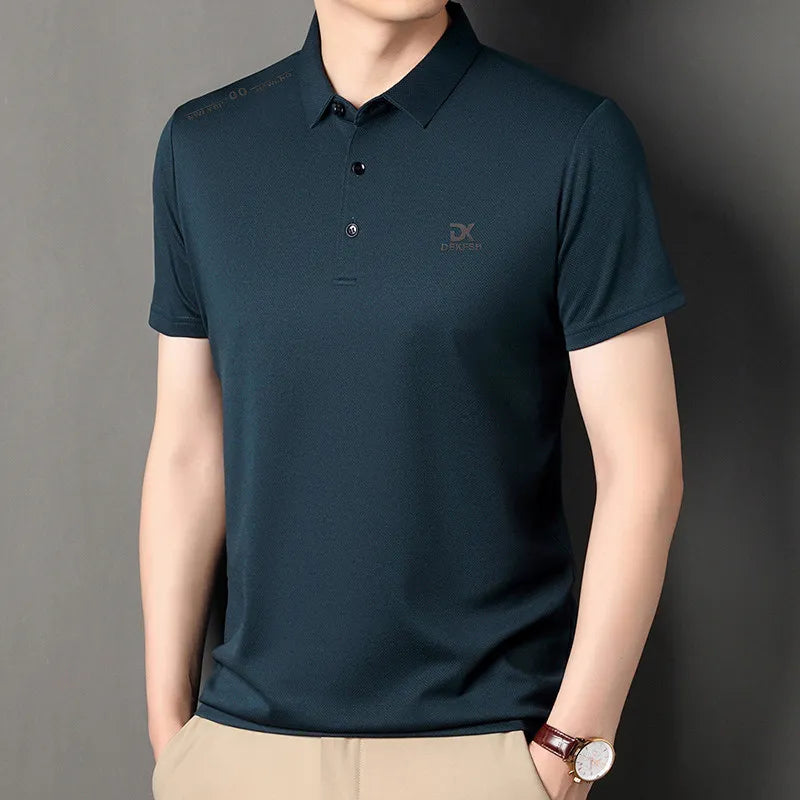 New Men's Business Casual Short Sleeved Shirt with Badge Solid Color Polo Shirt Fashionable Breathable Comfortable Versatile Top