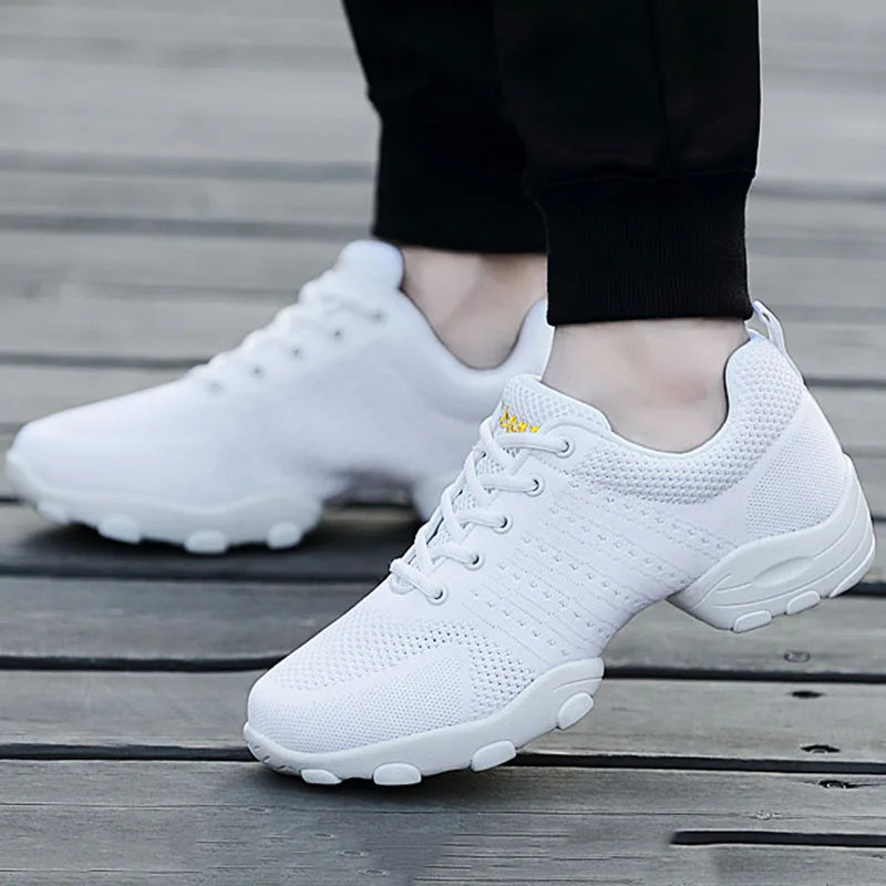 New Soft Sole Men Sports Shoes Anti-skid Square Dance Shoes Sneakers Net Jazz Shoes Fitness Team Performance Shoes