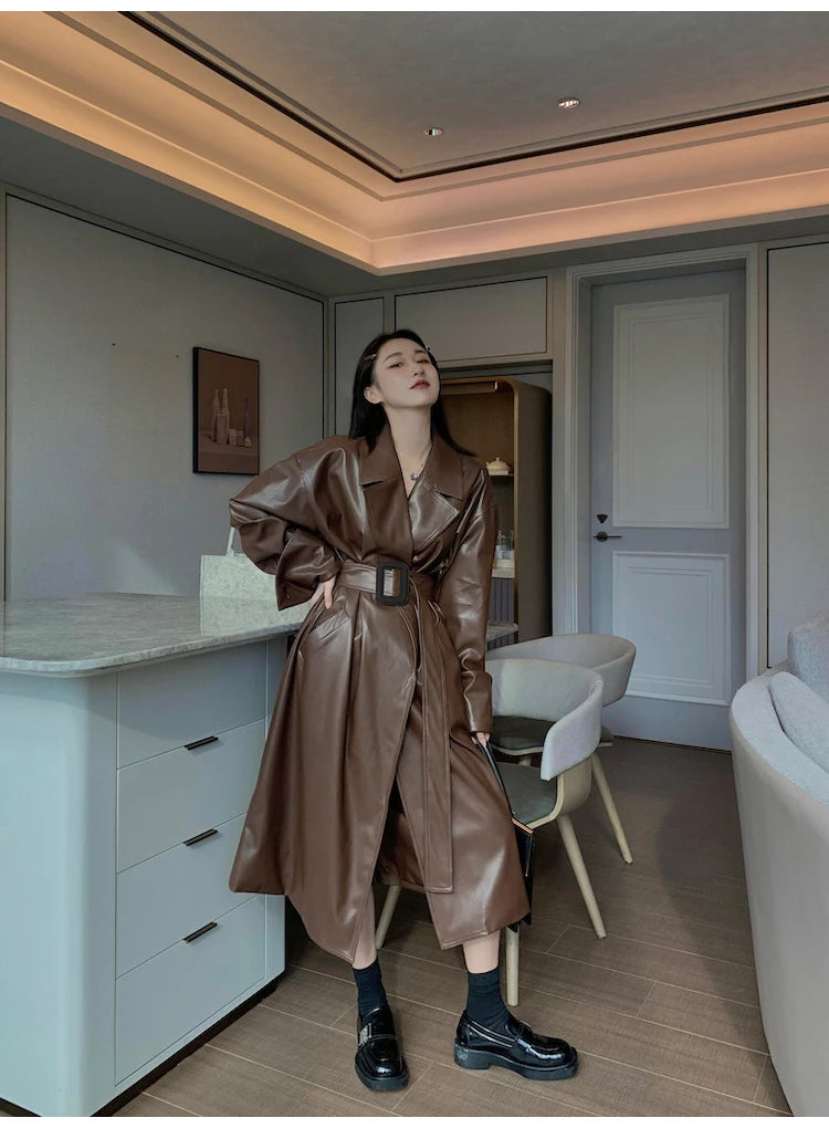 Lautaro Long oversized pu leather trench coat for women long sleeve lapel loose fit Fall Stylish black women clothing streetwear